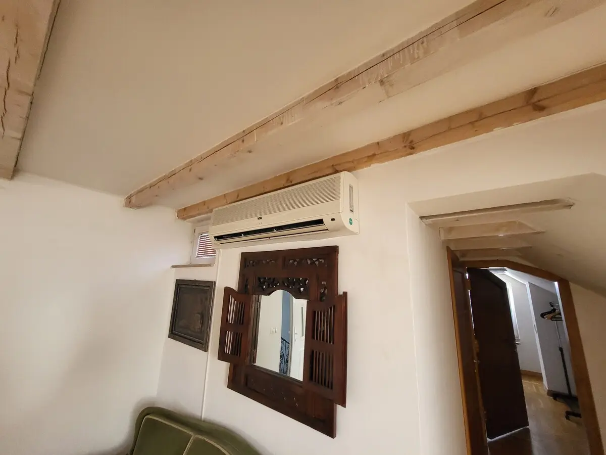 Superior 2   106m2 Apartment A/C free Parking
