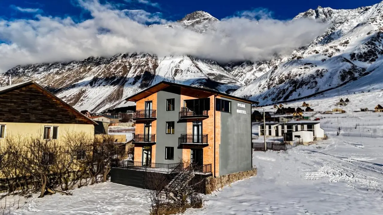 Peak Hotel Kazbegi