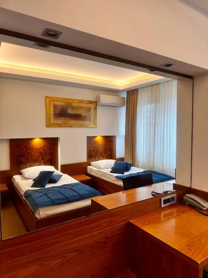 Hotel Exclusive