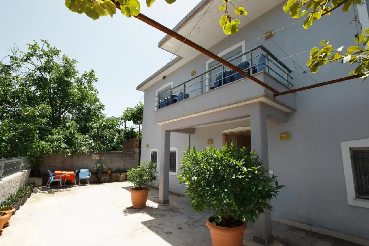 Leka GuestHouse