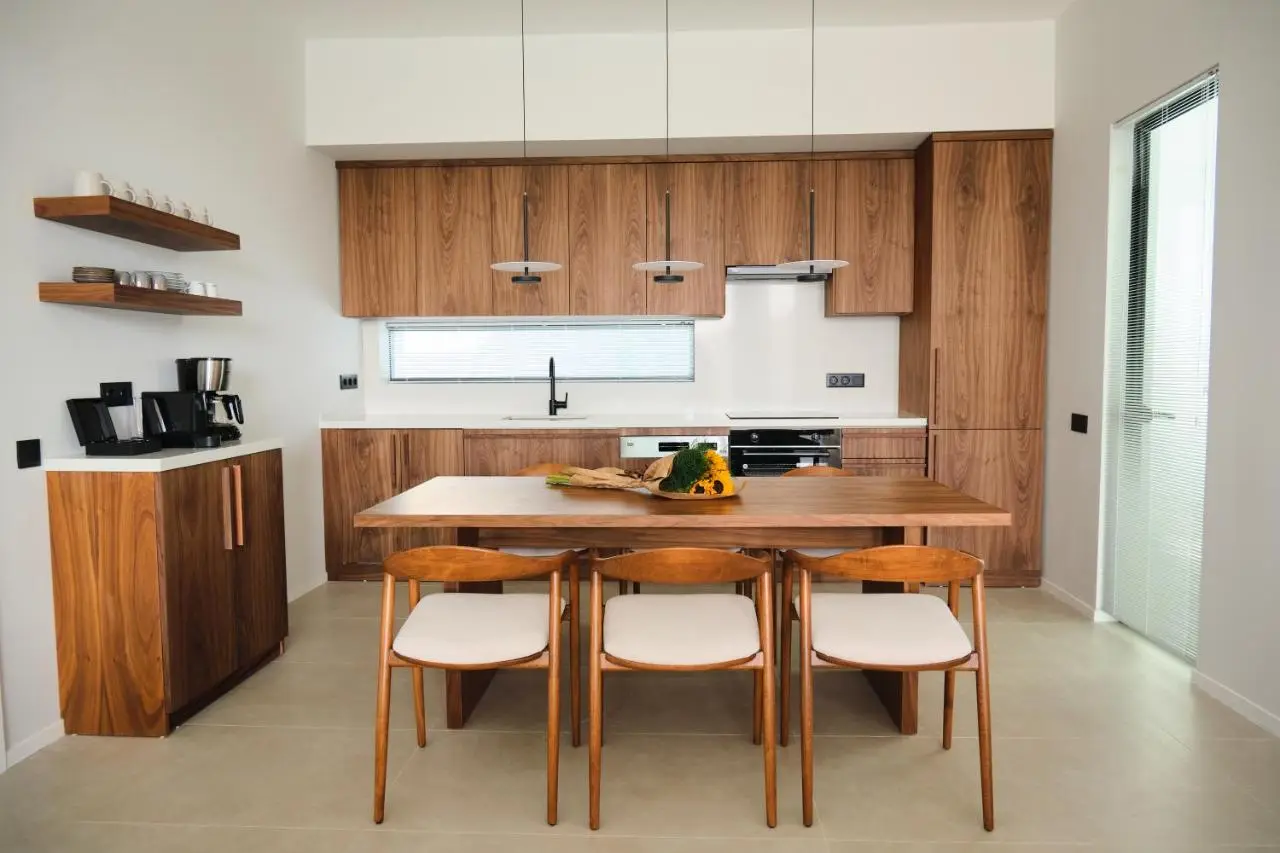 Ashta Nordic Suite