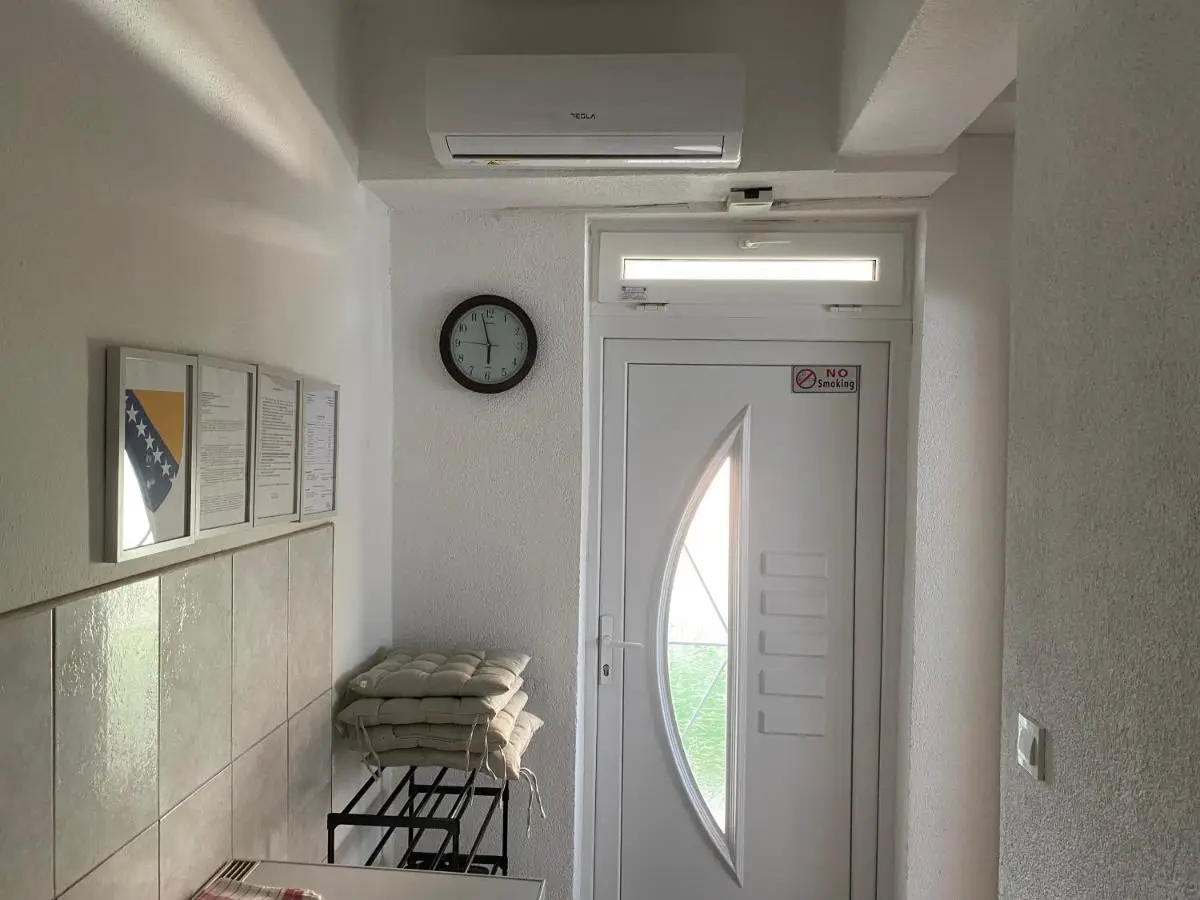 Lav Apartments