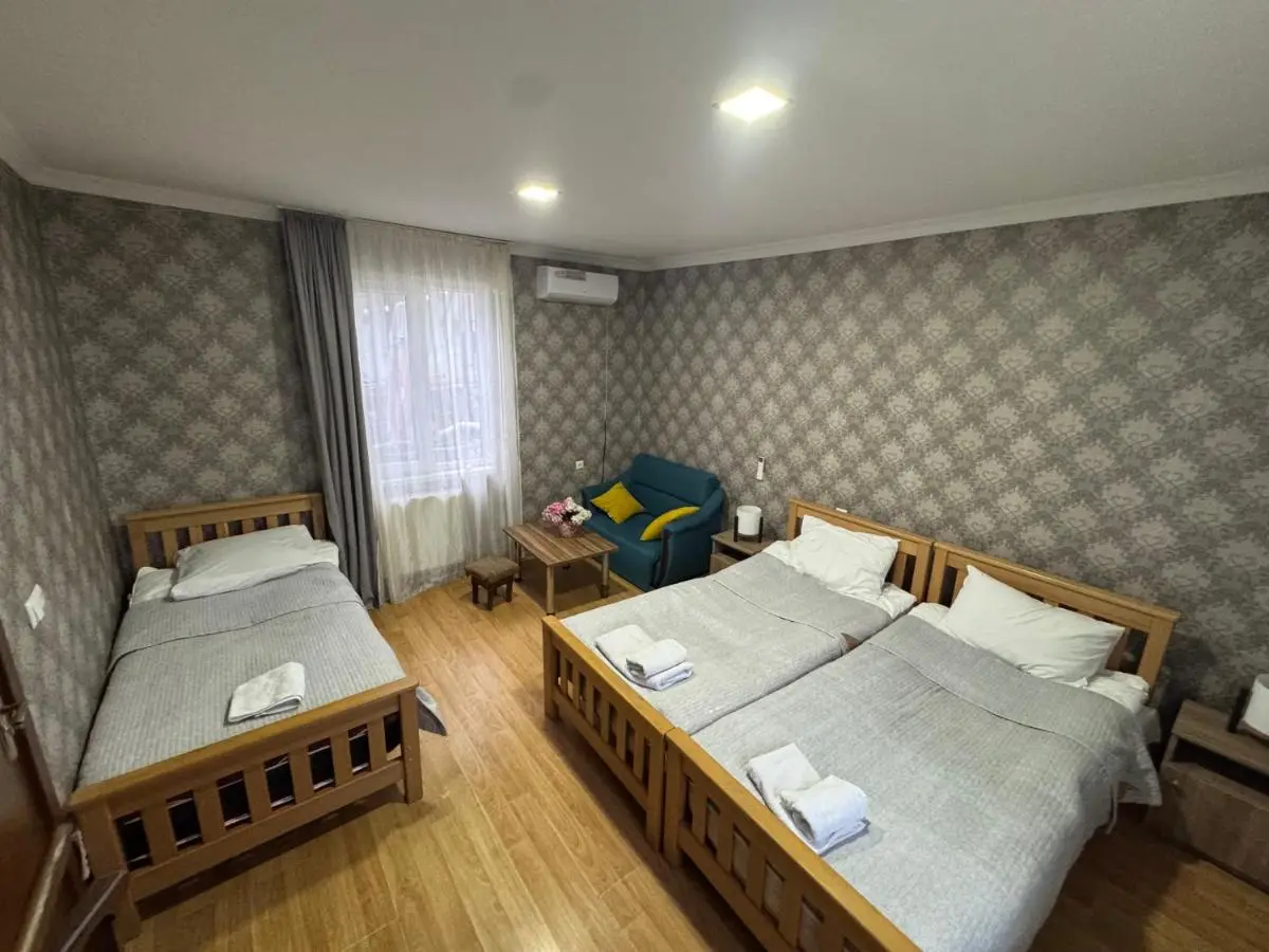 Hillside Guesthouse