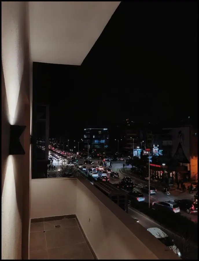 Adore - Modern Apartment