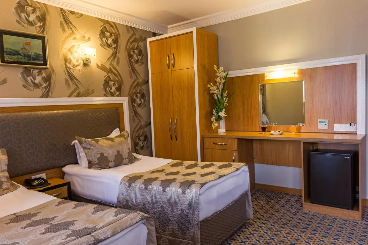 Grand Rosa Hotel