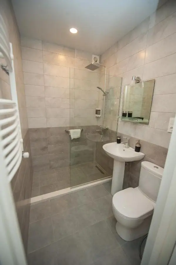 Easy Hotel T'bilisi