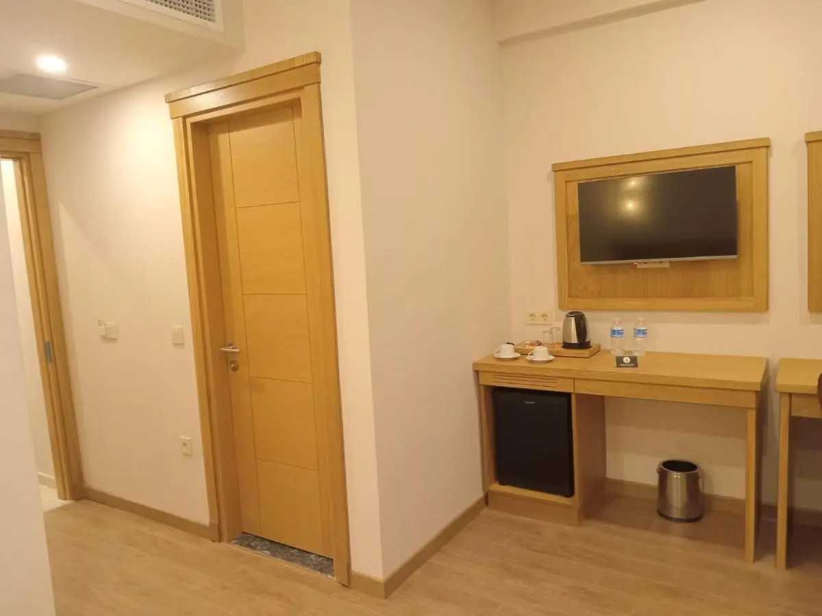 Vera Life Hotel