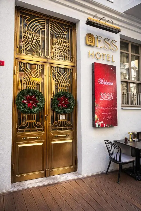 Ess Hotel
