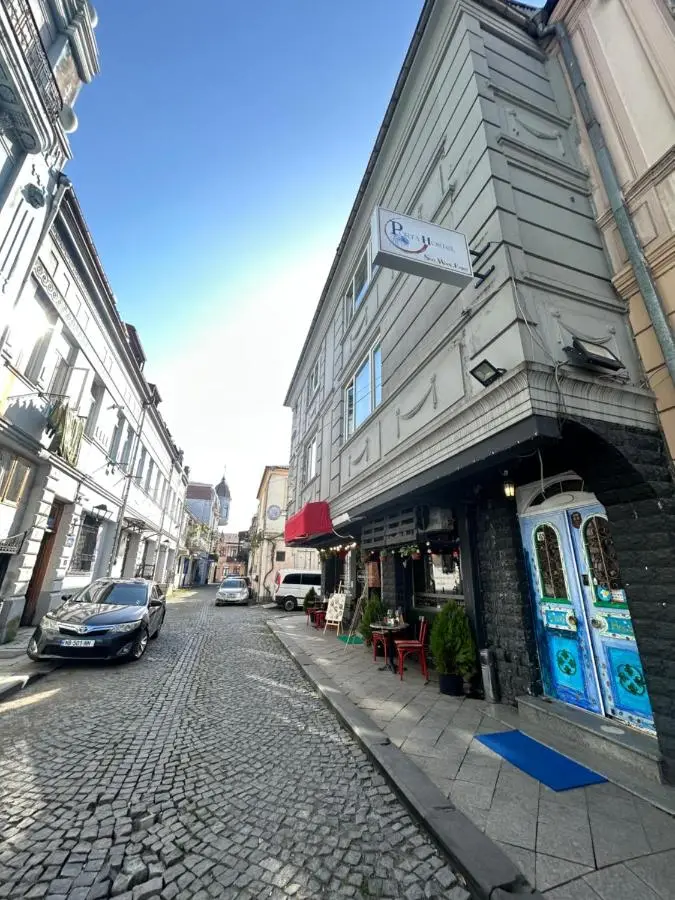 Porta Hostel