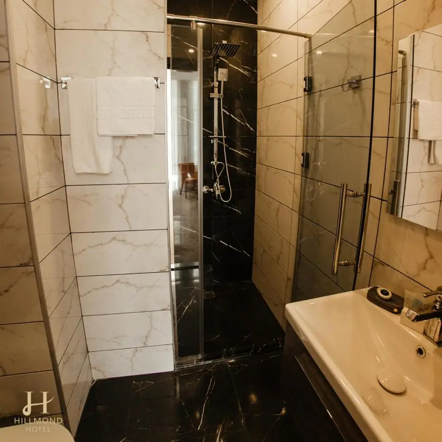 Hillmond Hotel