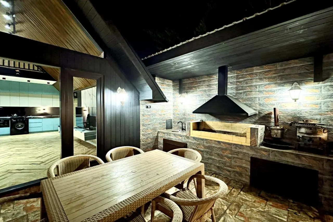 Black A-Frame Luxury Chalet & Pool