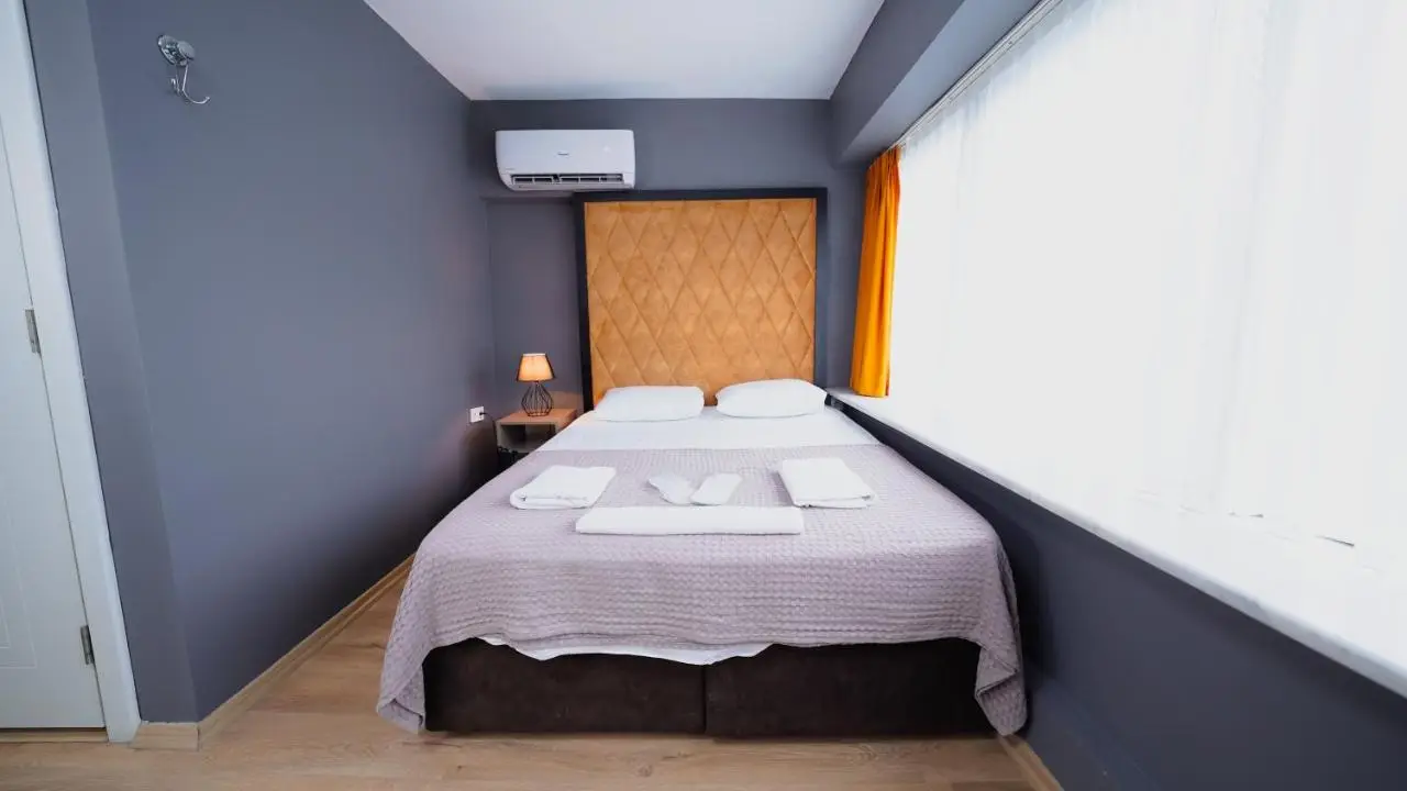 Luka Suit Hotel