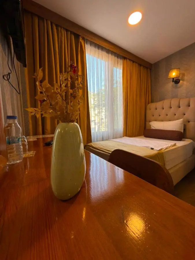 Kuzen Otel