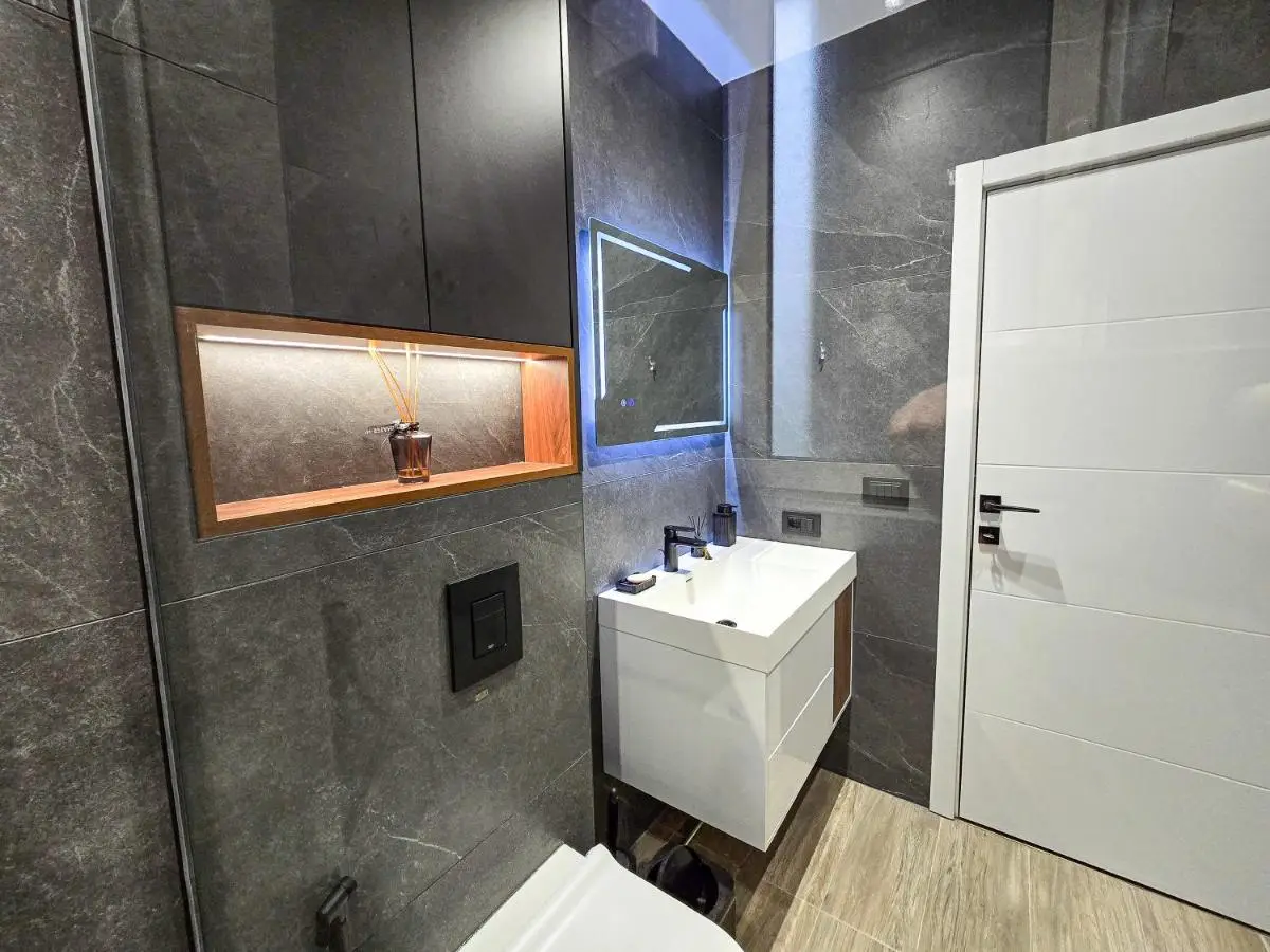Urban21 Luxury 2 Bedroom Apartment