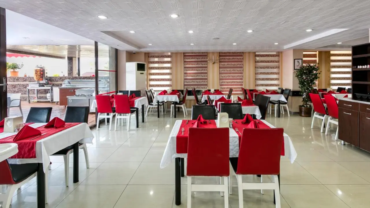Aleria Belport Beach Hotel