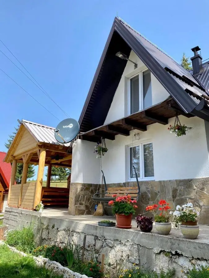 Vikendica Amra i Indir