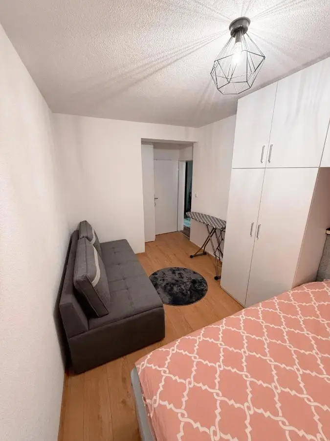 Apartment Saturday