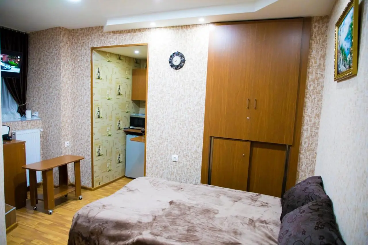 Absolute Apartment