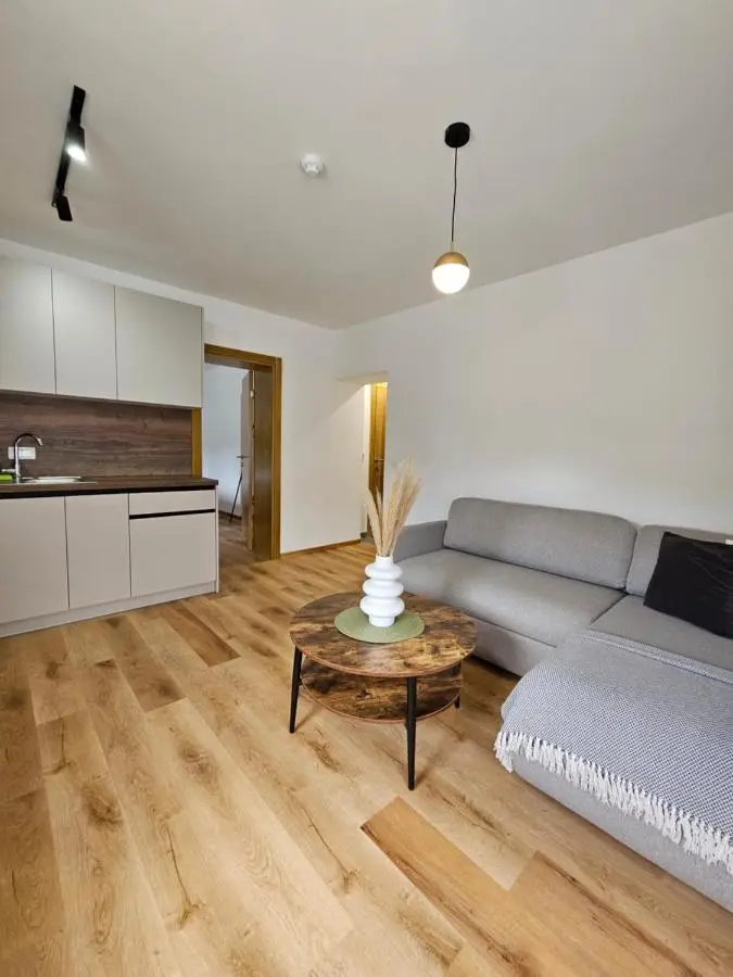 Apartments NIM