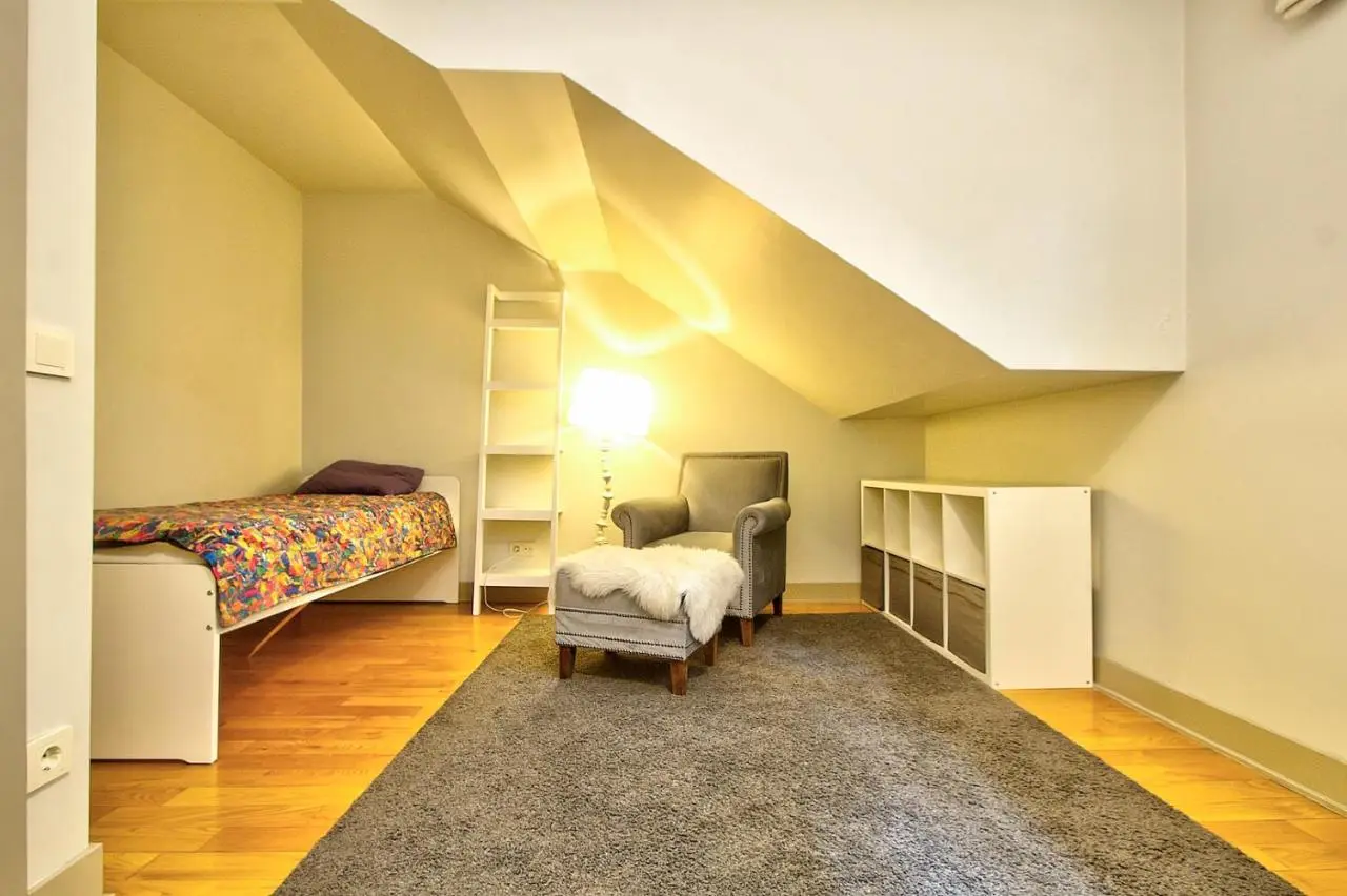 New Build with Modern Amenities and Balcony