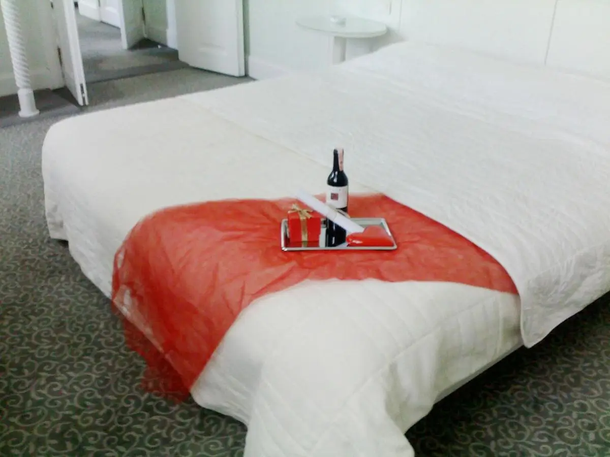 Kar's Hotel