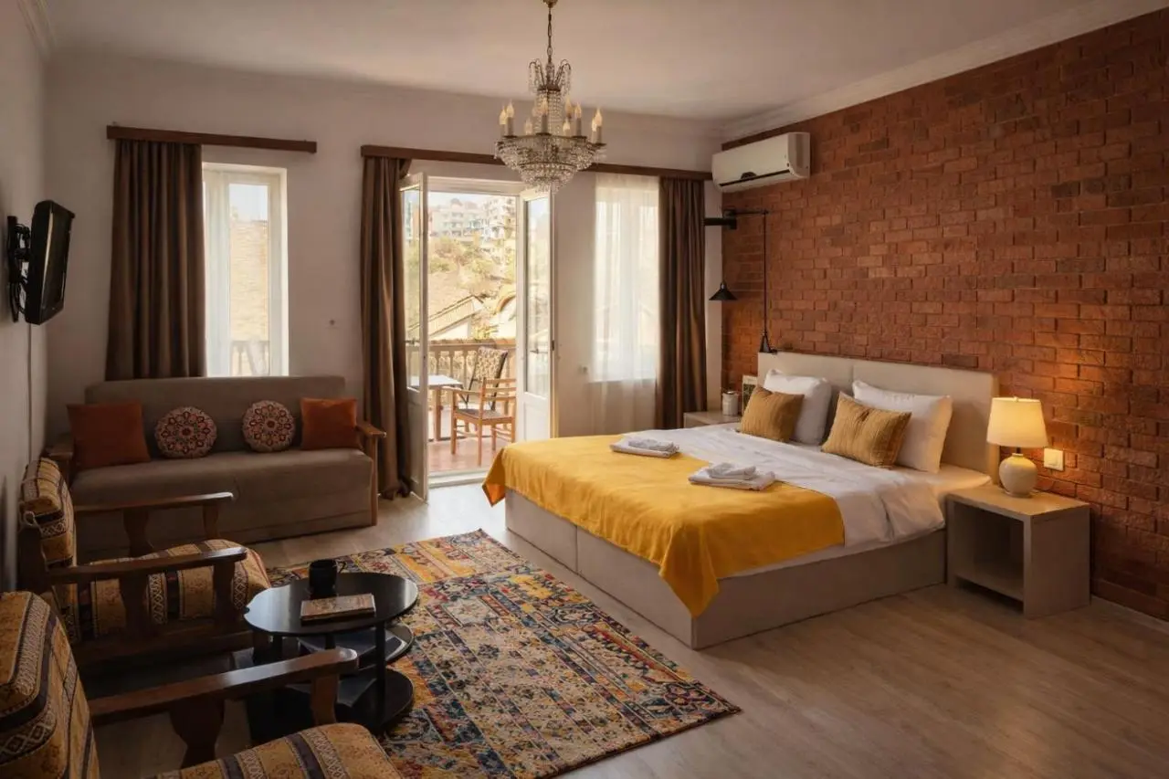 Tbil Inn Hotel