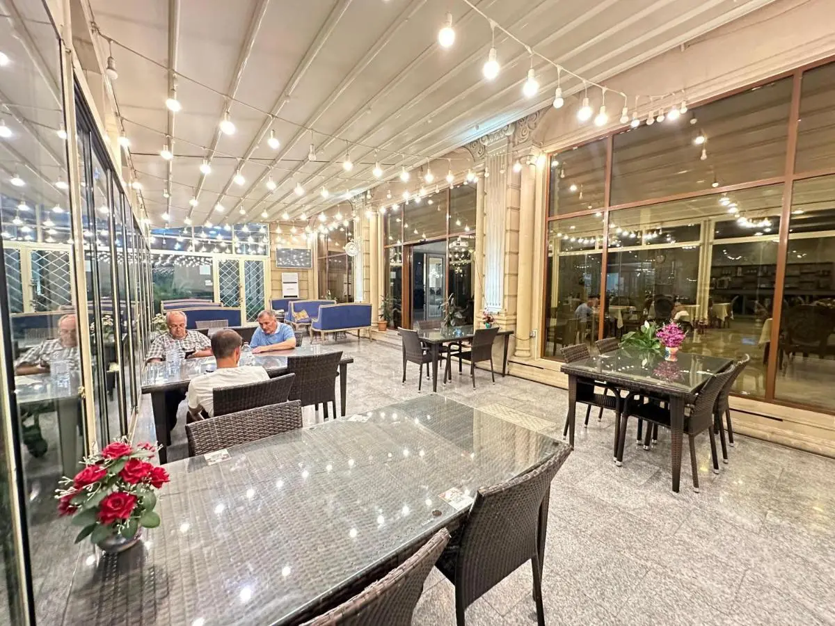 GM City Hotel Baku - Free Swimming Pool