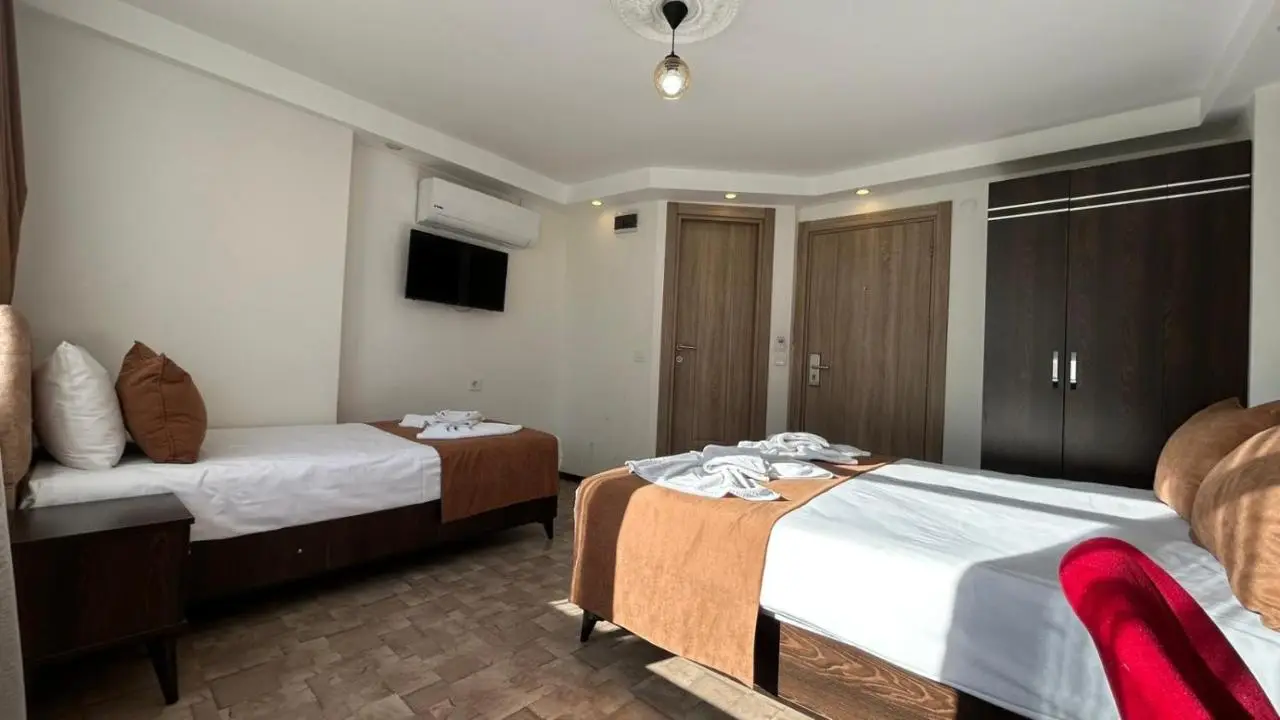 HOTEL GLOBAL 2022