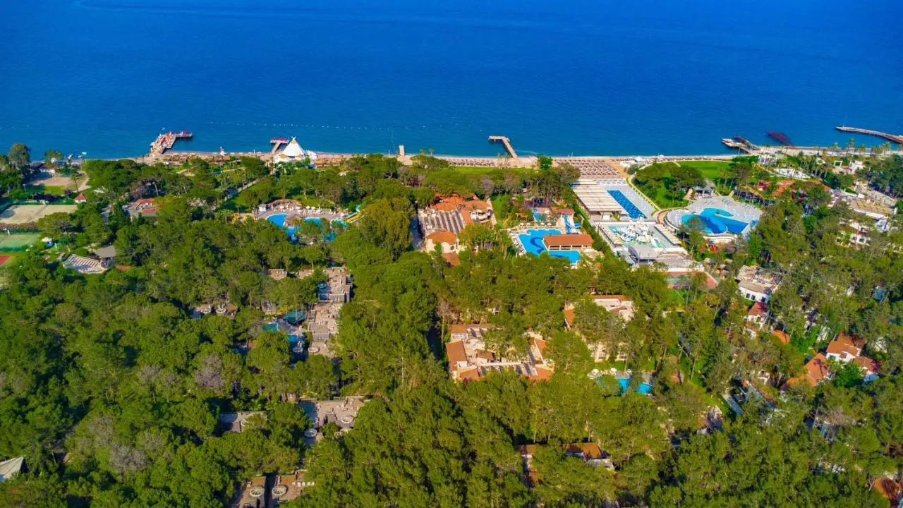 Champion Holiday Village