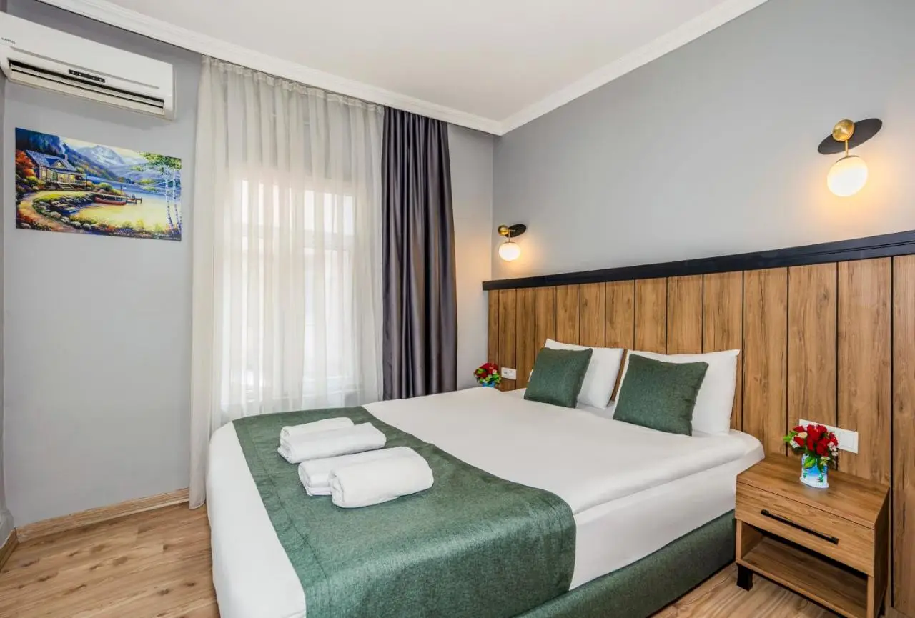La Pera Suites Hotel