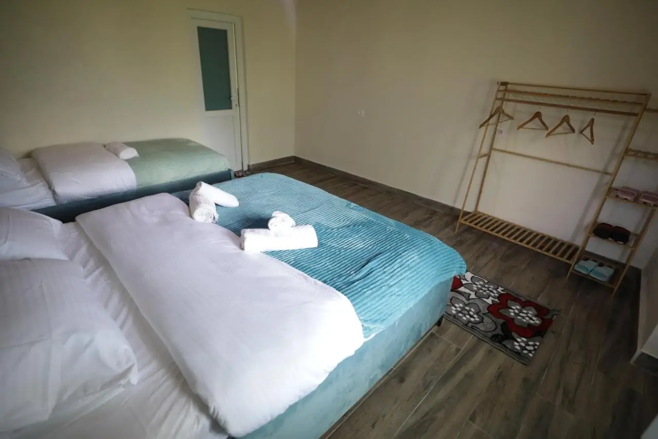 Thethi 360 grade - Camping & Rooms
