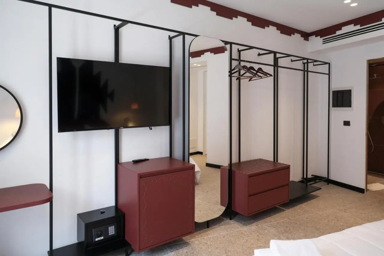 Bazaar Hotel