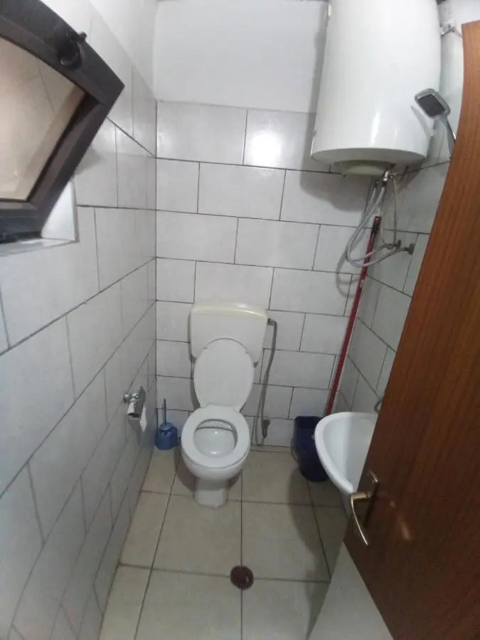 Private Flat In House 17
