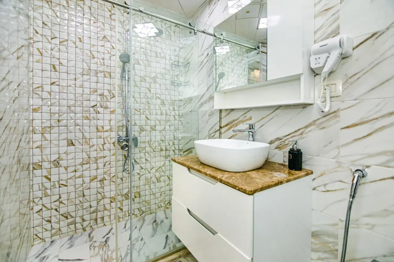 CRYSTAL Luxury Apartment on BAKU
