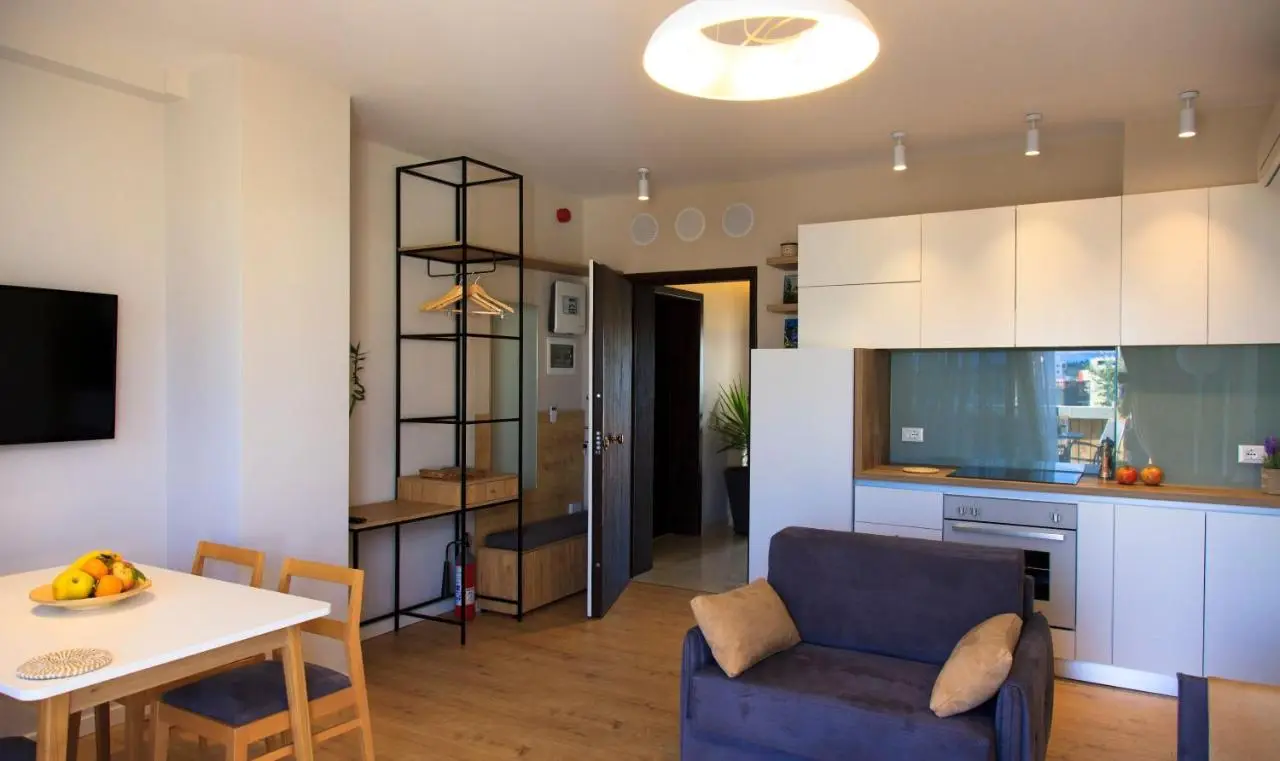 Tirana Terrace Apartments, near the Lake Park