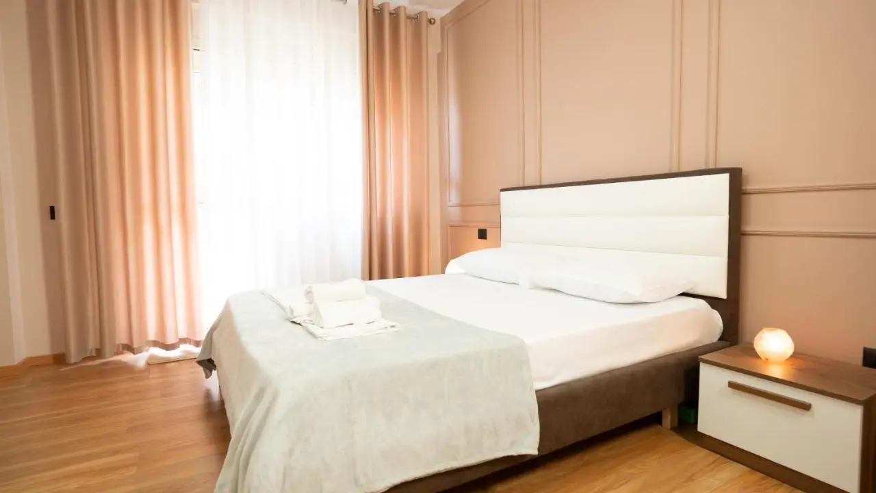 Urban Gem Apt - Tirana