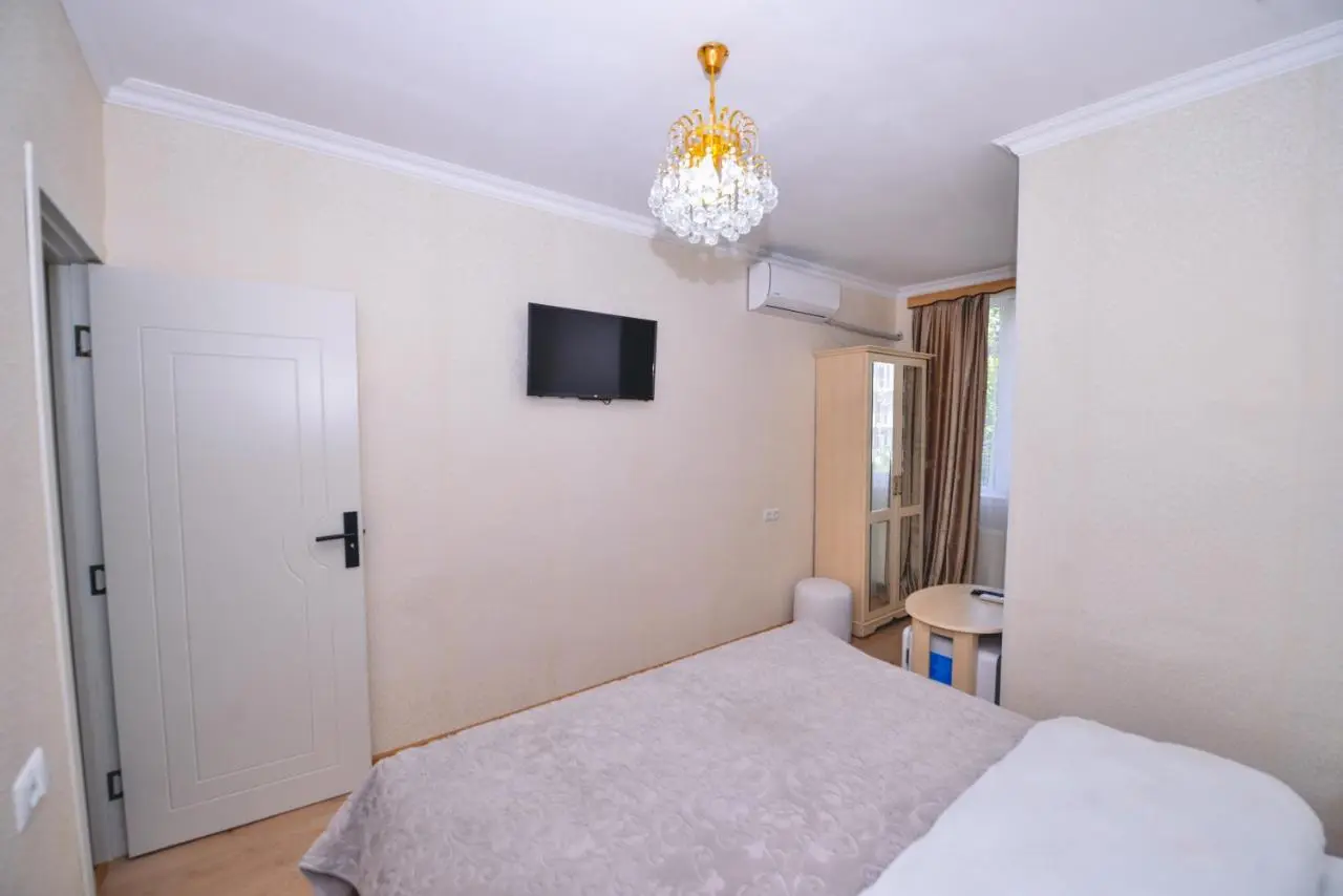 HOTEL VLADi