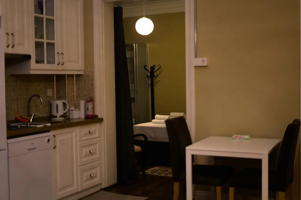 Agus Flats Galata