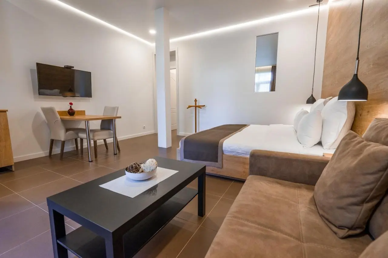 Luxury Apartments on Central Avenue