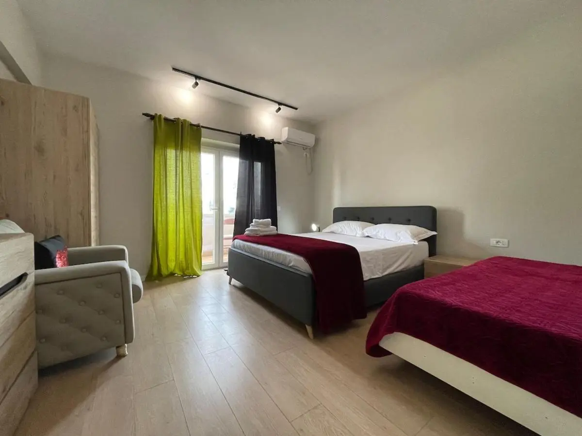 Museum Center One Bedroom App - ENJOY TRAVEL