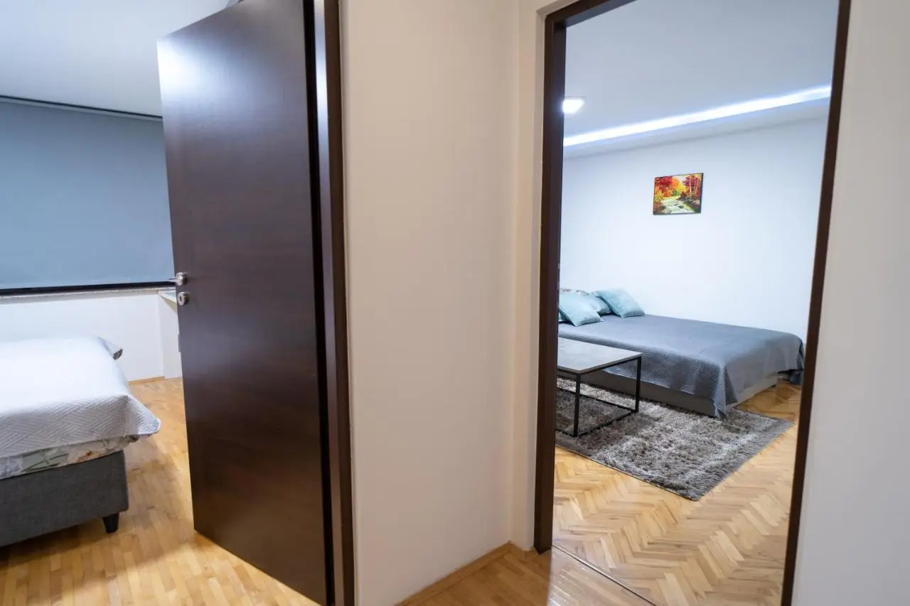 Green Riverside Apartment