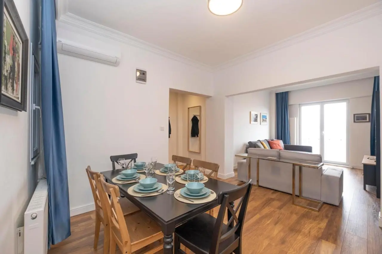 Trendy Bosphorus View Apartment