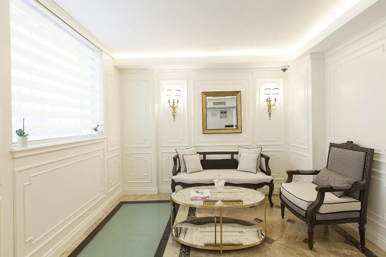 Perla Galata Hotel