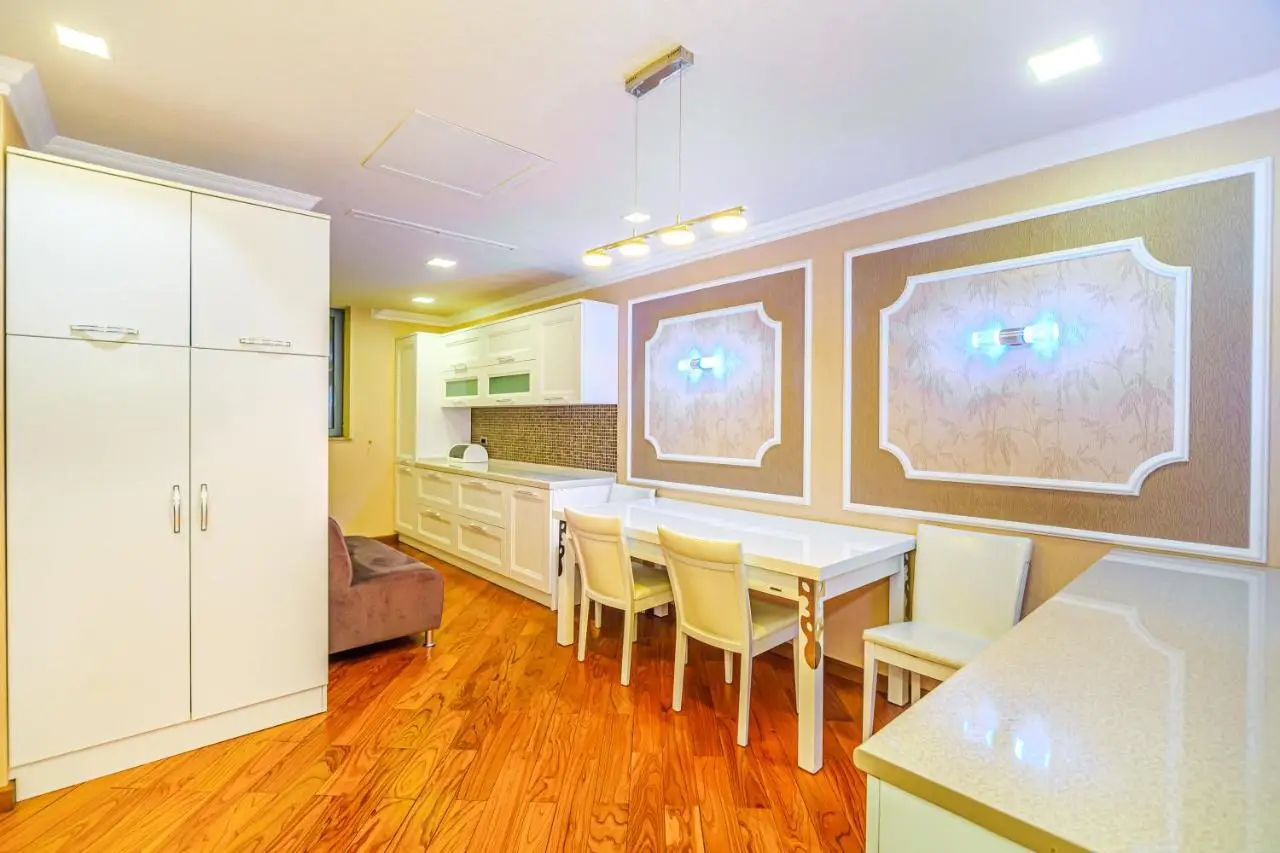 4 Bedroom Luxury Apartment on BAKU