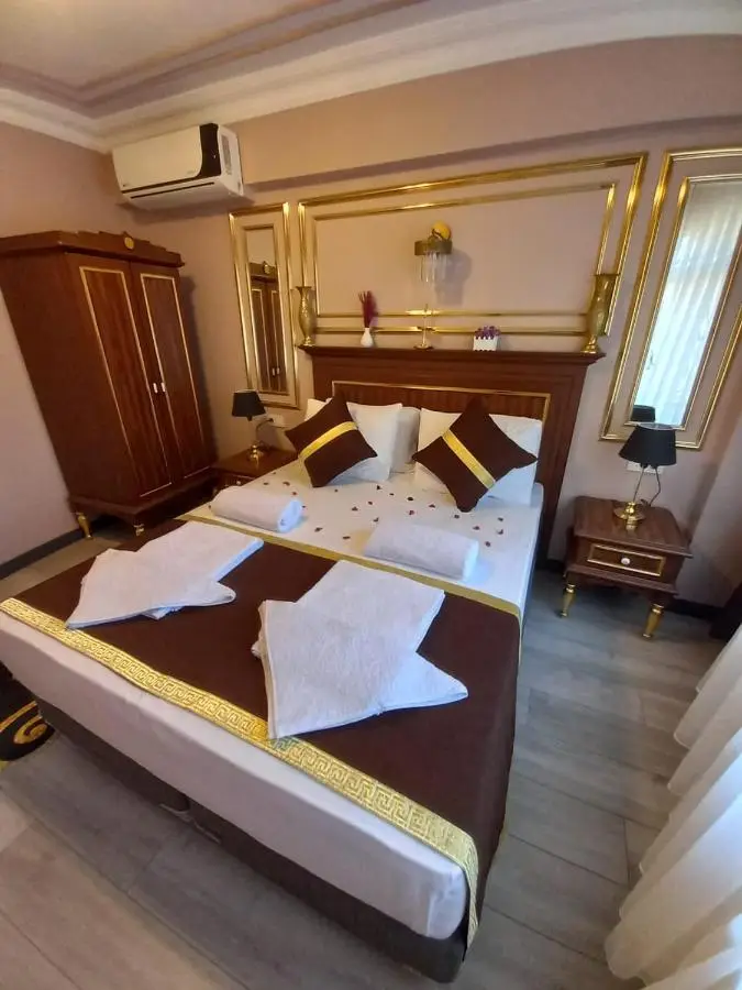 Emirhan Guesthouse & Suites