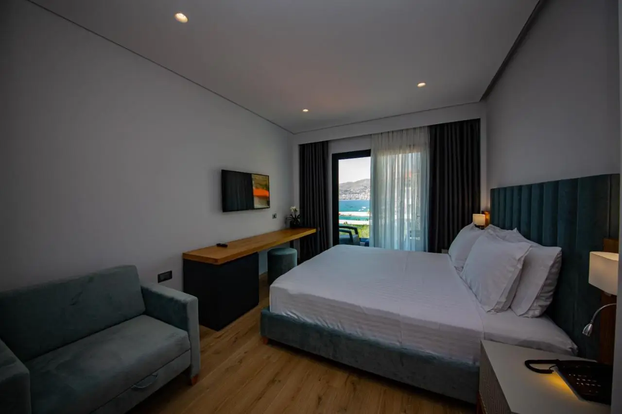 El Primero Hotel