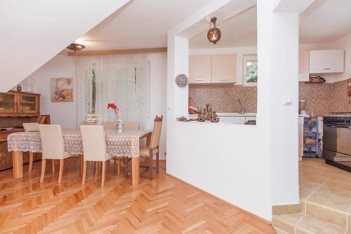 Charming 4-Bedroom Art House in Sarajevo Center