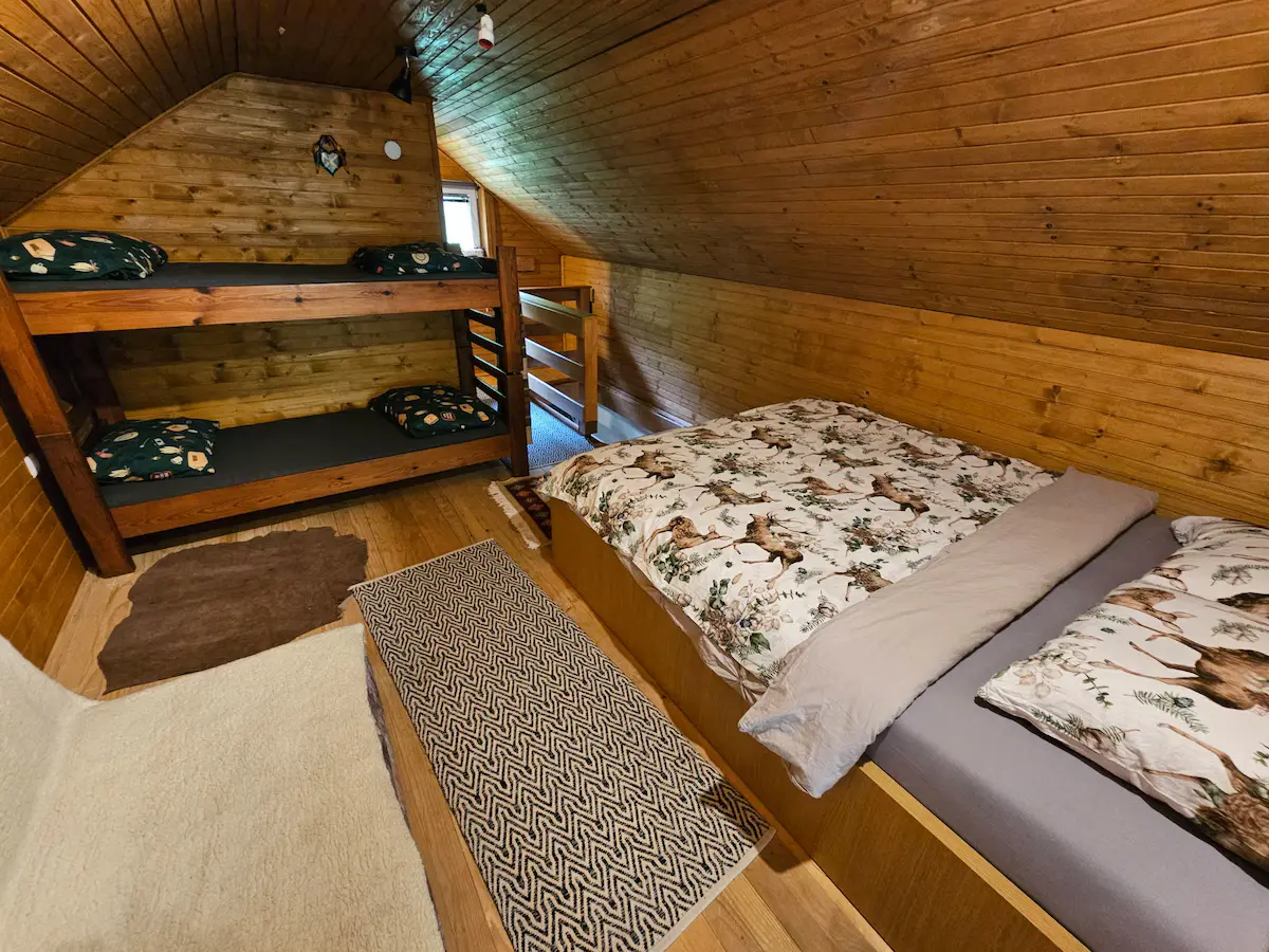 Mystery lodge
