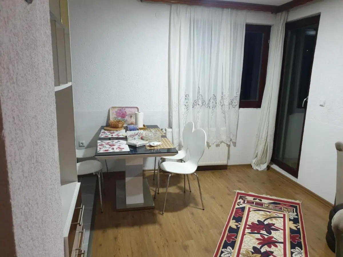 Grand AC Residence with Garden & Parking
