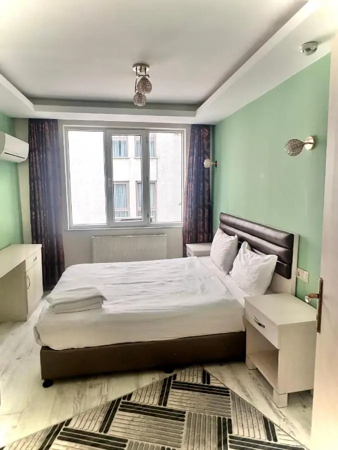 taksim white family suites